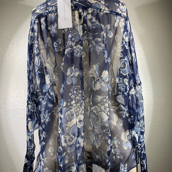 4 Love & Liberty Snap Cross Over Anouk Top NWT - Picture 3 of 5